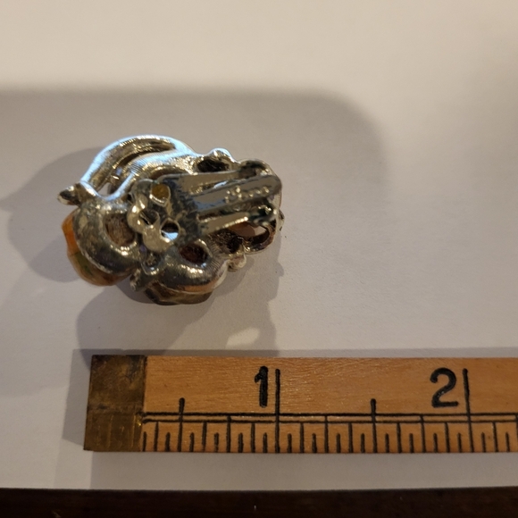 Vintange Coro Gold Tone & Amber Colored Clip On Earrings - Picture 4 of 4